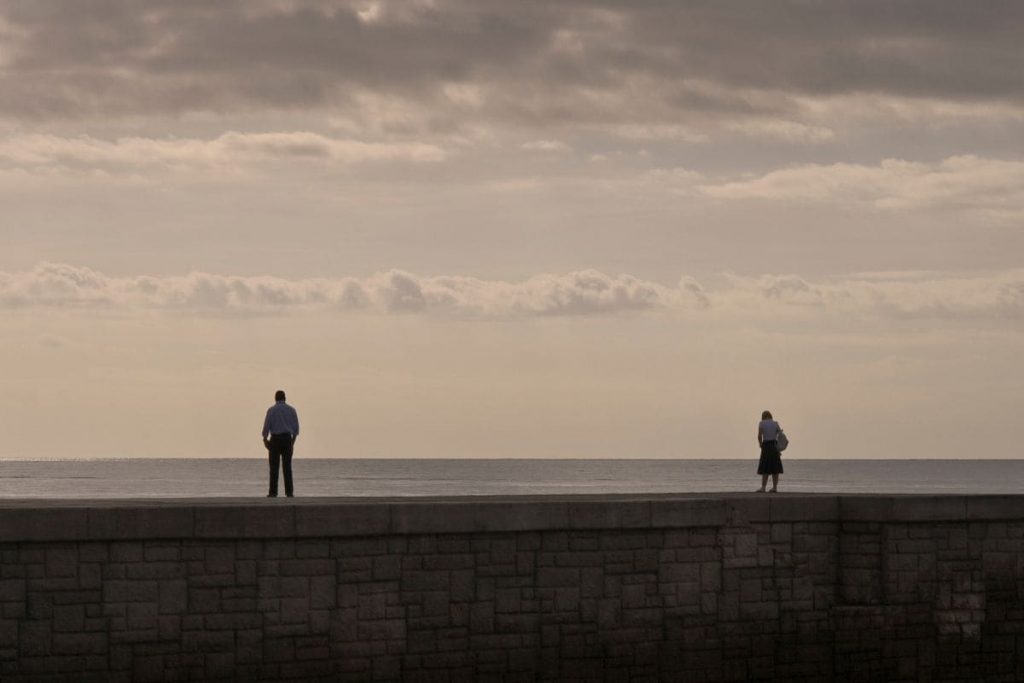 Man and woman distance